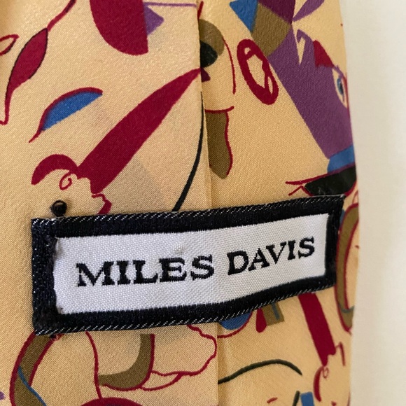 Miles Davis/ “Miles Davis Silk Necktie” 
VINTAGE!! - Picture 2 of 7